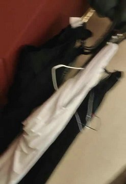 Ů