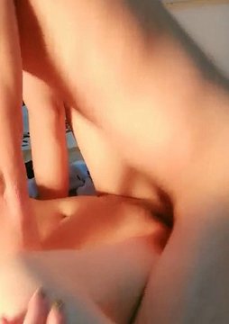 ¶~䶼ҵĴڳ